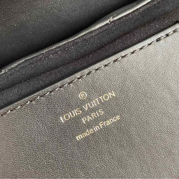 Louis Vuitton New Wave Multi Pochette Bag - Picture 9 of 9